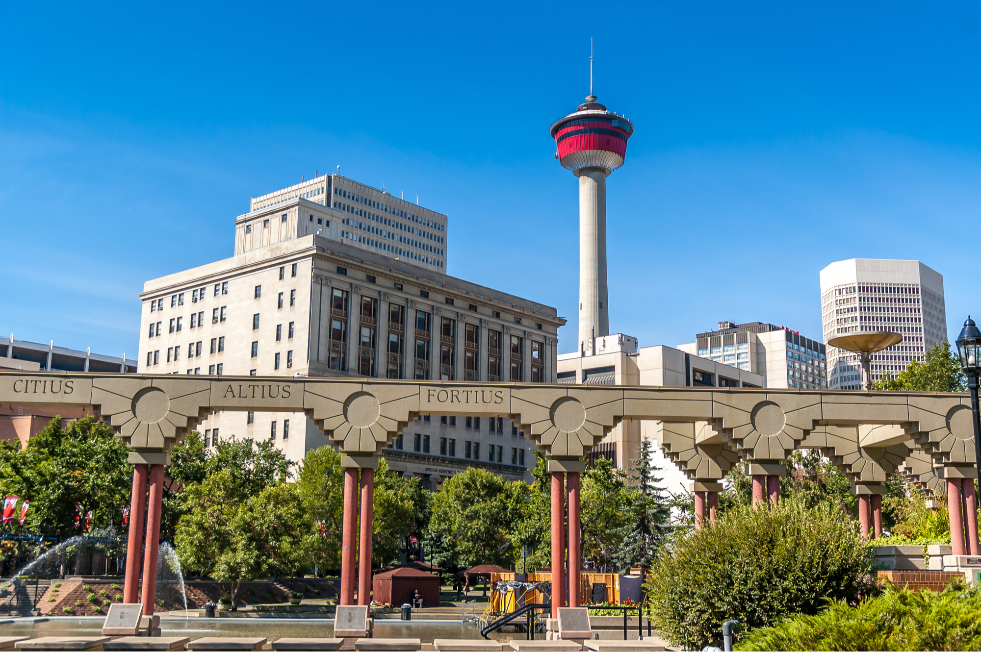 calgary travel guide - calgary tower